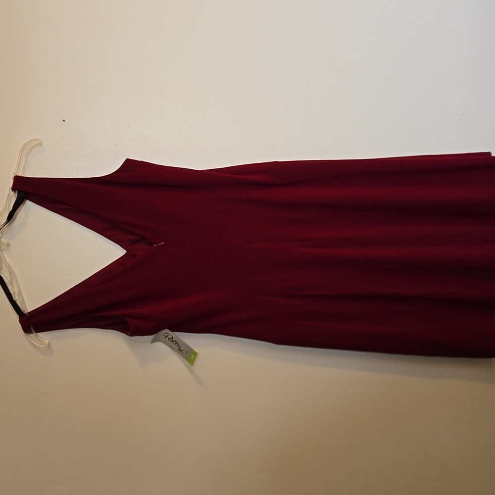 Patra That Red Dress - Picture 3 of 10